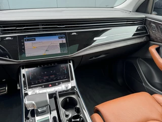 Audi Q8 55 TFSI QUATTRO * S-line * Panoramadak * Stoel koeling/verwarming * Stoel/spiegel memory * / 32