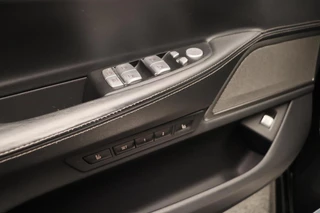 BMW 7-serie 745e High Executive *M Sport* Xpel Massage 394 pk Panorama dak / 24
