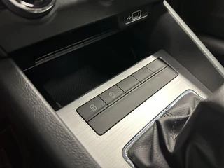 Škoda Octavia 1.0 TSI Greentech Style Business NAVI CARPLAY CRUISE LM ECC. / 33