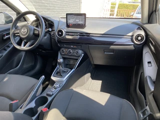 Mazda 2 1.5 Skyactiv-G Comfort  | 1e eigenaar | dealer onderh. | navigatie | stoelverw. | cruise control | apple carplay / 16