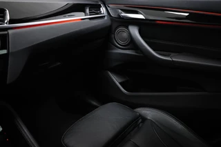 BMW X1 xDrive20i High Executive | PANORAMADAK | HEAD UP | STOELVERWARMING | TREKHAAK / 39