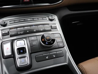 Hyundai Santa Fe 1.6 T-GDI PHEV Comfort Smart Sky | LEDER | PANO-DAK | TREKHAAK | KRELL AUDIO | CAMERA | STOEL/STUURVERW. | ADAPT. CRUISE | SOH 96.1% | / 12