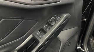 Ford Focus Wagon 1.0 EcoBoost Titanium Business PANO LEER CRUISE NAVI CARPLAY ECC. / 25