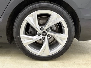 Audi A4 Avant 35 TFSI S - Line | Automaat | Adaptive Cruise | Camera | Stoelverwarming | Navigatie | Leder / 11