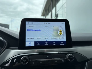 Ford Kuga BWJ 2022 2.5 PHEV 225 PK Titanium  TREKHAAK | FULL LED | ADAPTIVE CRUISE | STOEL + STUURVER. | VOORRUITVERW. | CAMERA | CARPLAY + ANDROID | NAVI | CLIMA | LMV | PDC / 24