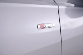 Audi A6 Avant 55 TFSI e quattro Competition S-line  262pk, zwarte hemel s-line stuur climate, / 10
