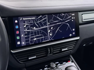 Porsche Cayenne 3.0 E-Hybrid Platinum Edition SOH 100%! 340kw | MEM. SEATS | Luchtvering | pano | stoelverwarming + verkoeling | 360 camera | Bose | sportchrono | mega knappe auto! | incl 12 mnd Bovag garantie | / 40