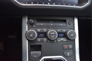 Land Rover Range Rover Evoque 2.0 D180 AWD R-Dynamic SE NL-AUTO, BOEKJES,NAP EN ONDERHOUDSHISTORIE / 26