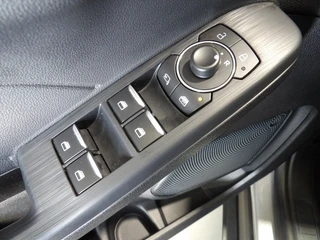 Ford Kuga 2.5 PHEV e-CVT 225pk ST-Line X / 34