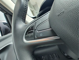 Renault Kadjar 1.3 TCe INTENS  Stoelverwarming | Dodehoeksensoren | Trekhaak / 24