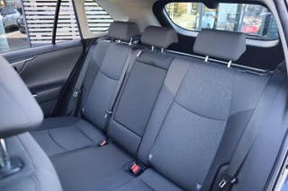 Toyota RAV4 2.5 HYBRID DYNAMIC CAMERA ADAP-CRUISE ANDROID/APPLE STOEL/VOORRUITVERW. LM-VELGEN P-SENSOREN / 15