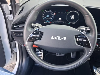 Kia Niro 1.6 GDi Hybrid ExecutiveLine |Leder |Schuifdak |HarmanKardon / 16