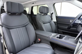 Jaecoo 7 1.5 GDI SHS-P Exclusive Black Edition Plug-in Hybride | 20" zwarte lichtmetalen velgen | Schuif-/kanteldak | Stoelverwarming & ventilatie | Elektrische achterklep | 1500 KG trekgewicht / 15