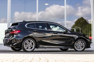 BMW 1 Serie 120i M-Pakket  | NL Auto | LED / 2