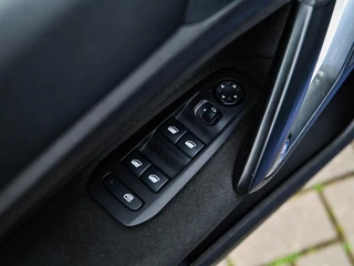 Peugeot 308 SW 1.5 BlueHDi Allure | Navi | Climate control | PDC | Cruise control / 22