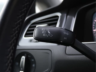 Volkswagen Golf 1.0 TSI Highline R-line  | Panoramadak | Camera | Virtual | LED / 35