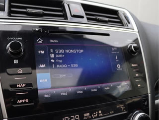 Subaru Outback 2.5i Premium  | Schuifdak | Trekhaak | Winterbandenset | H&K / 58