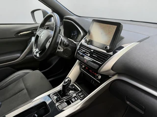 Mitsubishi Eclipse Cross 2.4 PHEV Intense+, trekhaak, stoelverwarming, achteruitrijcamera, vele opties / 10