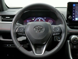 Toyota RAV4 2.5 Plug in Hybrid AWD Style LED | Winterpack | Navigatie / 24