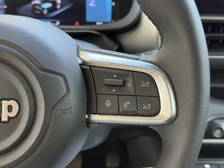 Jeep Avenger Summit 54 kWh | Climate & Adaptive Cruise Control | Achteruitrijcamera | Dodehoek detectie | Applecarplay/Android Auto | / 20