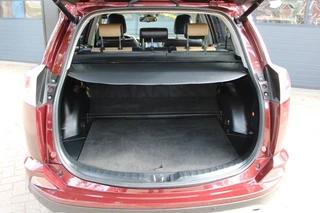 Toyota RAV4 2.5 HYBRID AWD EXECUTIVE Trekhaak / Leder / Schuif/kantel dak / A. klep elctr. / 15