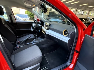 SEAT Arona 1.0 EcoTSI Reference  Virt. Dash, App Connect, Led / 21