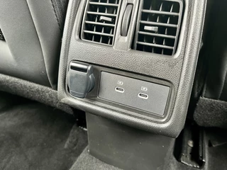 Renault Captur 1.6 E-Tech Full Hybrid 145 Techno  | Stoel+Stuurverwarming | Climate Control | Draadloze Telefoonlader | Camera + Sensoren | Two-Tone | Apple CarPlay/Android Auto / 60