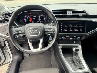 Audi Q3 35 TFSI Advanced edition  | Automaat | LED | Sportstoelen | DAB | Navi | Bluetooth | Stoelverwarming | Virtual Cockpit / 6
