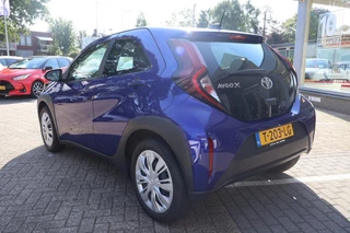 Toyota Aygo X PLAY AIRCO CAMERA AD-CRUISE APPLE/ANDROID NL-AUTO / 2