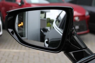 Lexus UX 250h Preference Line NL-AUTO NAVI BLIND SPOT PARKEERSENSOREN SMART-ENTRY APPLE CARPLAY / 12