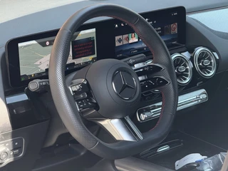 Mercedes-Benz GLA 250 e Business Solution AMG / 8