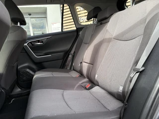 Toyota RAV4 2.5 Hybrid AWD Dynamic TREKHAAK ALL-SEASON STOELVERW PARK-SENSOREN CAMERA APPLE/ANDROID LM-VELGEN DAB+ AD-CRUISE / 14