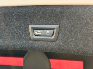 BMW 3 Serie 320E M-Sport Panodak 19 Inch Keyless / 26