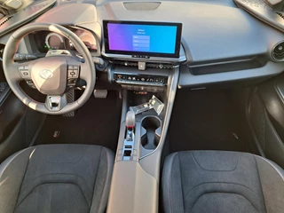 Toyota C-HR 2.0 Plug-in Hybrid 220 GR SPORT NIEUW DIRECT LEVERBAAR STOEL/STUURWIELVERWARMING PDC DRAADLOOSLADEN / 8