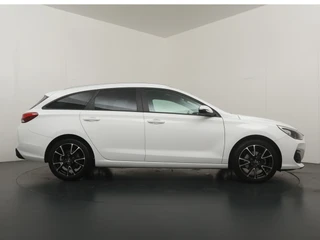 Hyundai i30 Wagon 1.0 T-GDI Comfort  Lendensteunverstelling - Cruise Control - Achteruitrijcamera - Climate Control / 10