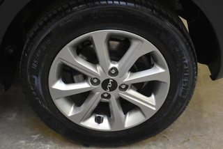 Kia Stonic 1.0 T-GDi MHEV 100pk DynamicLine / 31