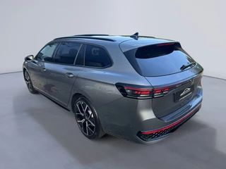 Volkswagen Passat Variant 1.5 eHybrid R-Line Edition 272pk / 5 JR Garantie / Pano / Leer / Trekhaak / H-K / Hud / Keyless / 360 / 8