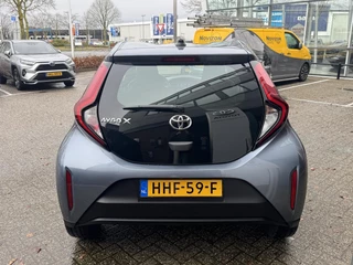 Toyota Aygo X PLAY / 24