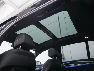 BMW 5 Serie Touring 530e xDrive M-Sport Panoramadak | Adapt. Cruise Control / 24