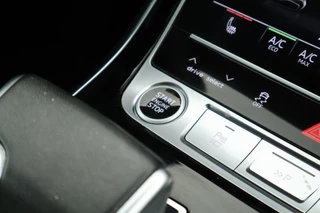 Audi Q7 55 TFSI e 381pk quattro Pro Line S Trekhaak 360Camera B&O Head-Up Keyless Virtual Cockpit Luchtvering Panoramadak 2x S-Line / 43