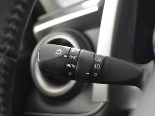 Toyota RAV4 2.5 Hybrid AWD Executive / 17