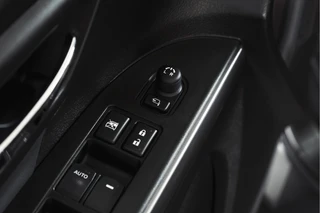 Suzuki S-Cross 1.5 Hybrid Style Orig. NL  | S/K-Panodak | Adapt. Cruise | Stoelverw. | 360 Camera | PDC | NAV+App. Connect | Afn. Trekhaak | ECC | LM 17" | / 43