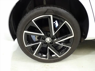 Škoda Kamiq 1.0 TSI Greentech 110pk DSG-7 Monte Carlo / 17