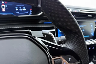 Peugeot 508 SW 1.2 PureTech GT | Achteruitrijcamera | Parkeersensoren | Full-map Navigatie | Climate control | Adaptive Cruise control | Stuurbediening | Inklapbare trekhaak | Parkeersensoren voor/achter | Verwarmde voorstoelen | Dakrails | Keyless entry | Lane-keeping system / 21