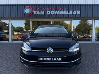 Volkswagen Golf 1.0 TSI Comfortline Business Camera Carplay Virtual dash / 42