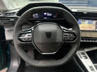 Peugeot 308 1.2 Hybrid 145 e-DCS6 Allure | Adaptive Cruise Control | Stoelverwarming | Climate Control | Parkeercamera/-sensoren | Navigatie | Apple Carplay/Android Auto | Full LED | Draadloze telefoonlader | / 26