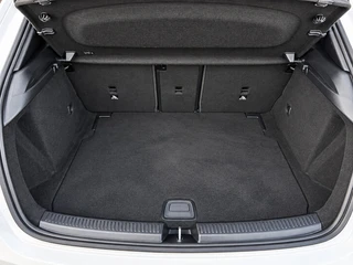 Mercedes-benz A-klasse Progressive | Camera | Navigatie | Half leder Sportstoelen / 13