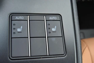 Lexus UX 250h F Sport Design NL-AUTO FACELIFT STOELVERW TRIPLE-LED / 31