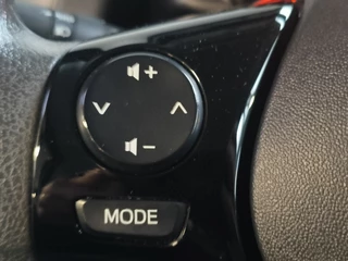 Citroën C1 1.0 VTi Apple/Android uit 2020 Rijklaar + 12 maanden Bovag-garantie “Sinds 1970 | 5.000+ reviews | Score 9,5 | Service zoals ’t hoort” Henk Jongen Auto's in Helmond,  al 50 jaar service zoals 't hoort! / 13