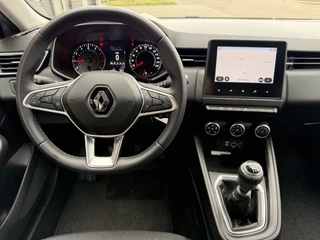 Renault Clio 1.0 TCe / Navigatie / Apple CarPlay - Android / 1e Eigenaar / ALL-Season banden / Cruise Control / PDC met optische w / 11